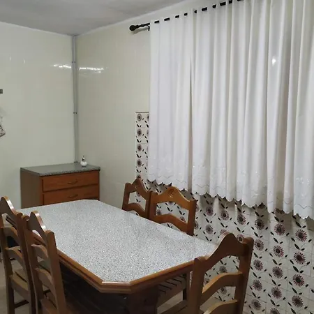 Figueirovida Alojamento Local-casa Parque Apartment